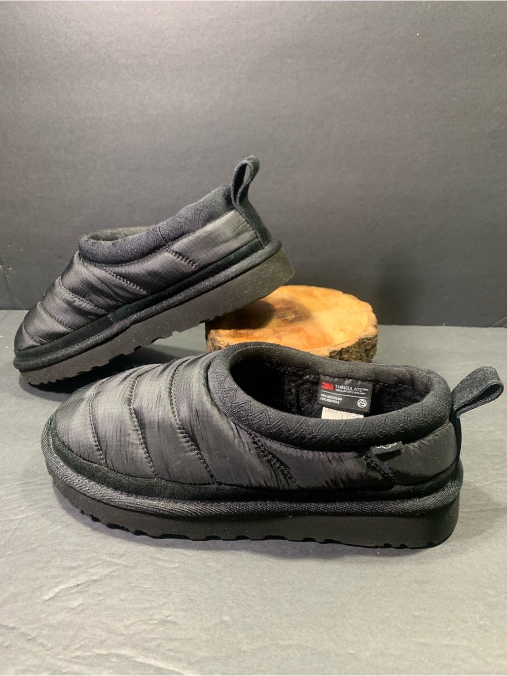 UGG Tasman LTA Women’s Black Puffer Sherling Lined Slippers Size 7
